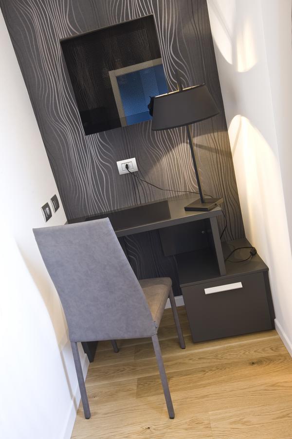 Manzoni 124 Bed&Relax Bed and Breakfast Esine Buitenkant foto