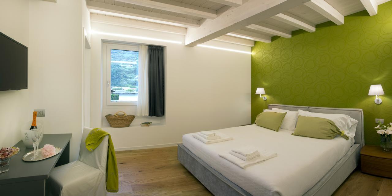 Manzoni 124 Bed&Relax Bed and Breakfast Esine Buitenkant foto